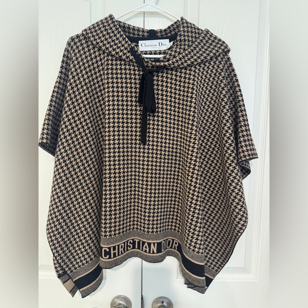 Christian Dior Houndstooth Cashmere Poncho Sweater Size 38 Hooded Knit Cape